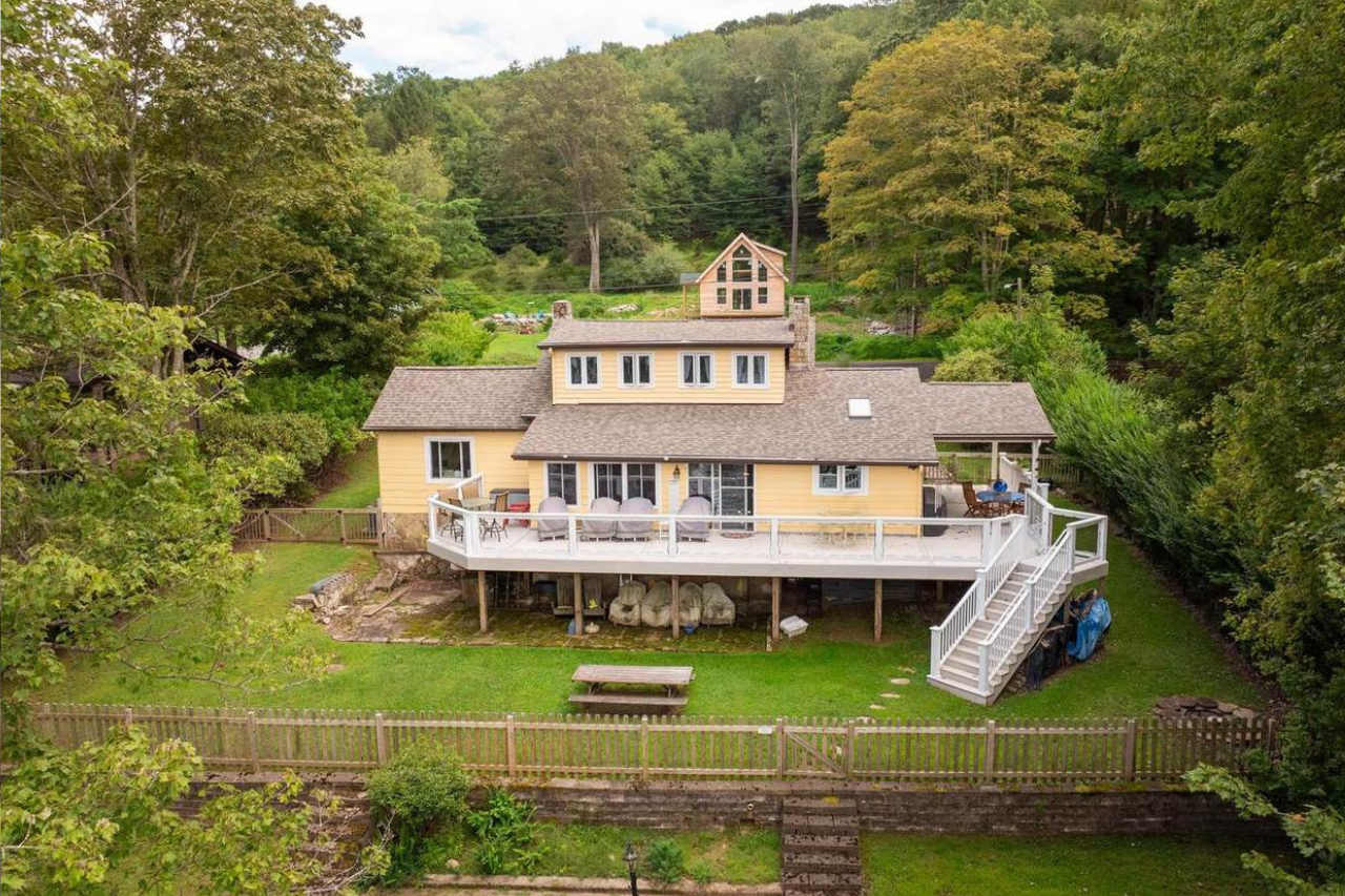 3273 Lake Shore Drive 245 Santa Fe Trail (Deep Creek Lake, MD)