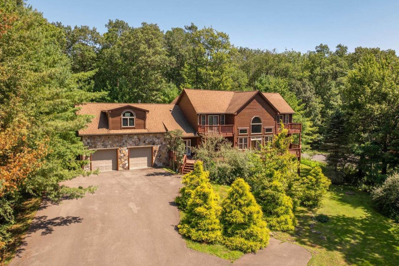 71 Jakes Drive 245 Santa Fe Trail (Deep Creek Lake, MD)