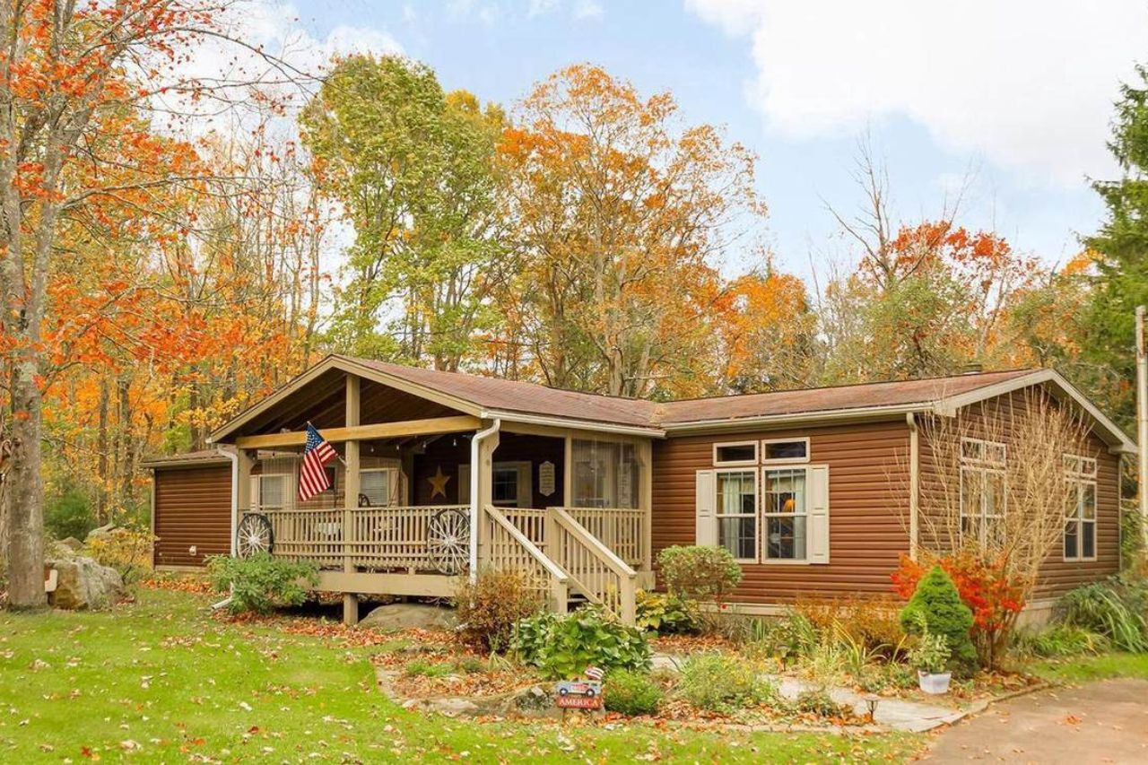245 Santa Fe Trail (Deep Creek Lake, MD)