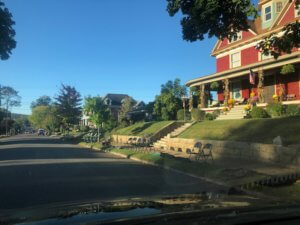 Second Street in Oakland ready for Autumn Glory Parade