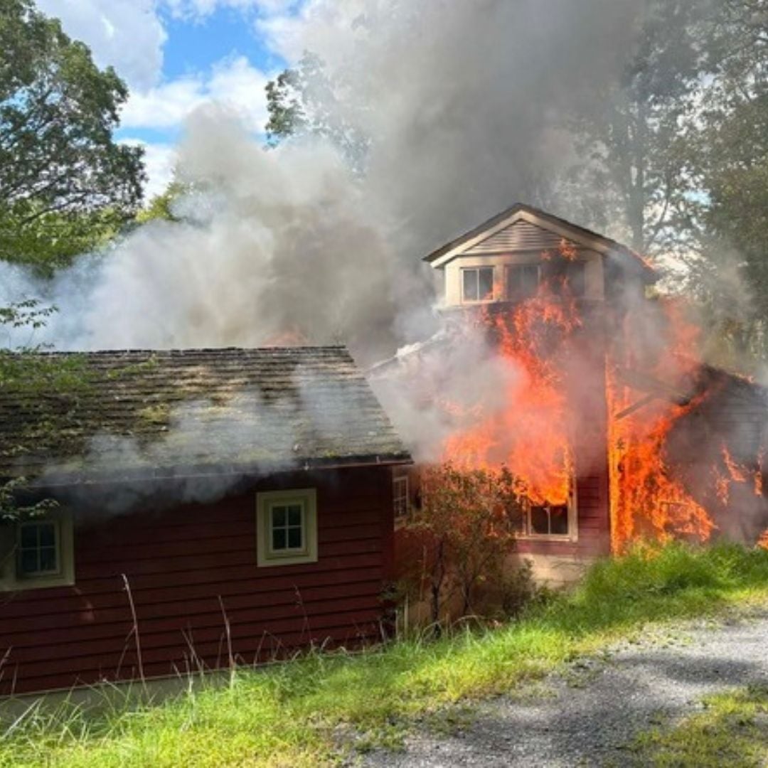 Oakland Man Arrested After Returning to Scene of Arson