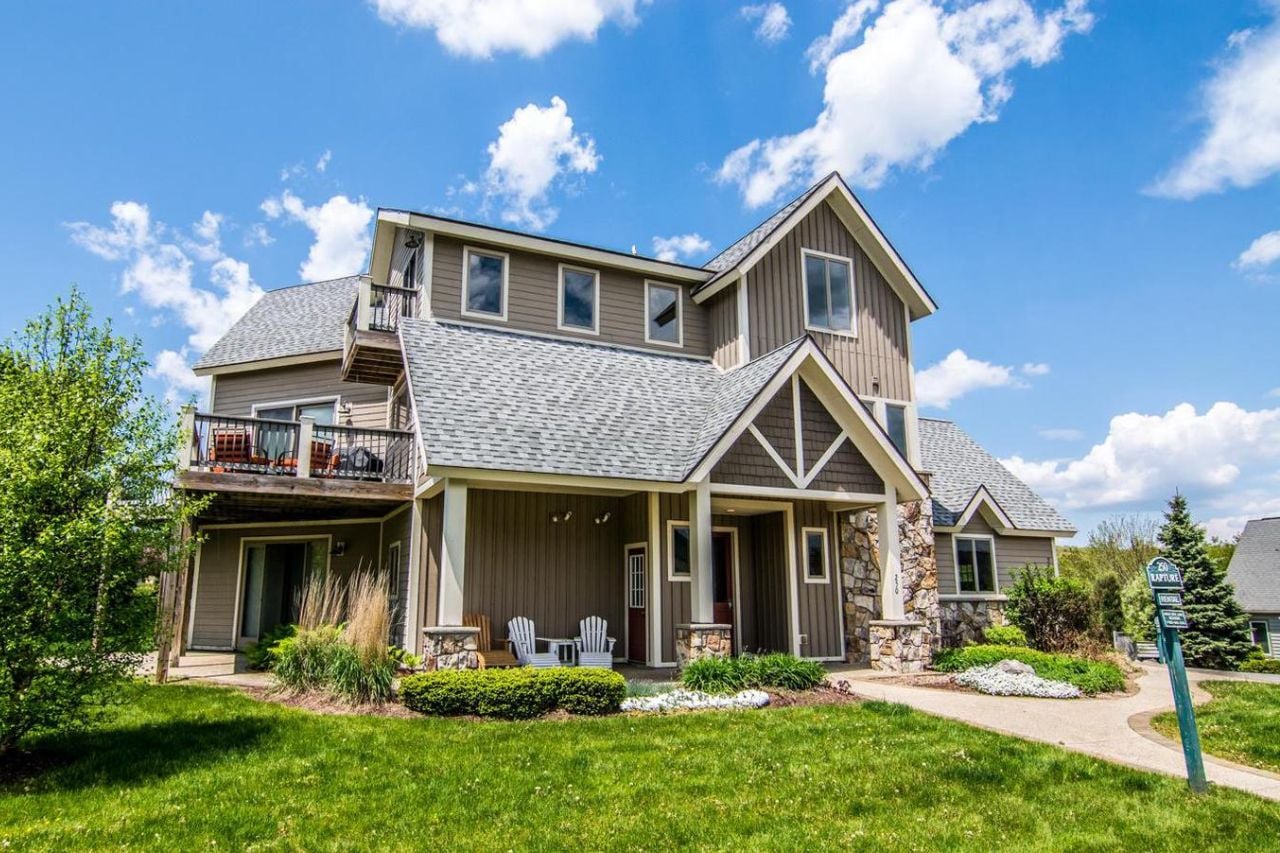 Railey Realty_250 Lake Pointe Drive