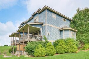 Taylor-Made Deep Creek Sales: 65 Northlake Drive, 2A