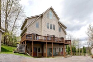 Taylor Made Real Estate_175 Roman Ridge Road , #15
