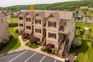 Taylor Made Real Estate_267 Mosser Road, #10