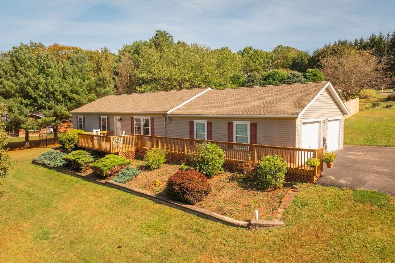  244 Moonrise Drive (Deep Creek Lake, MD)