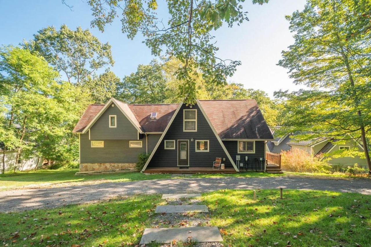 Taylor Made_1723 Marsh Hill Road