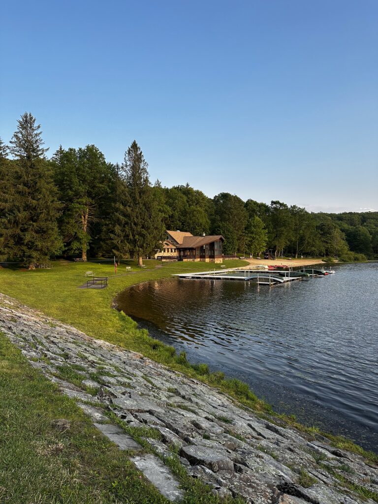 Herrington Manor State Park trail scene – Deep Creek Adventure Bureau